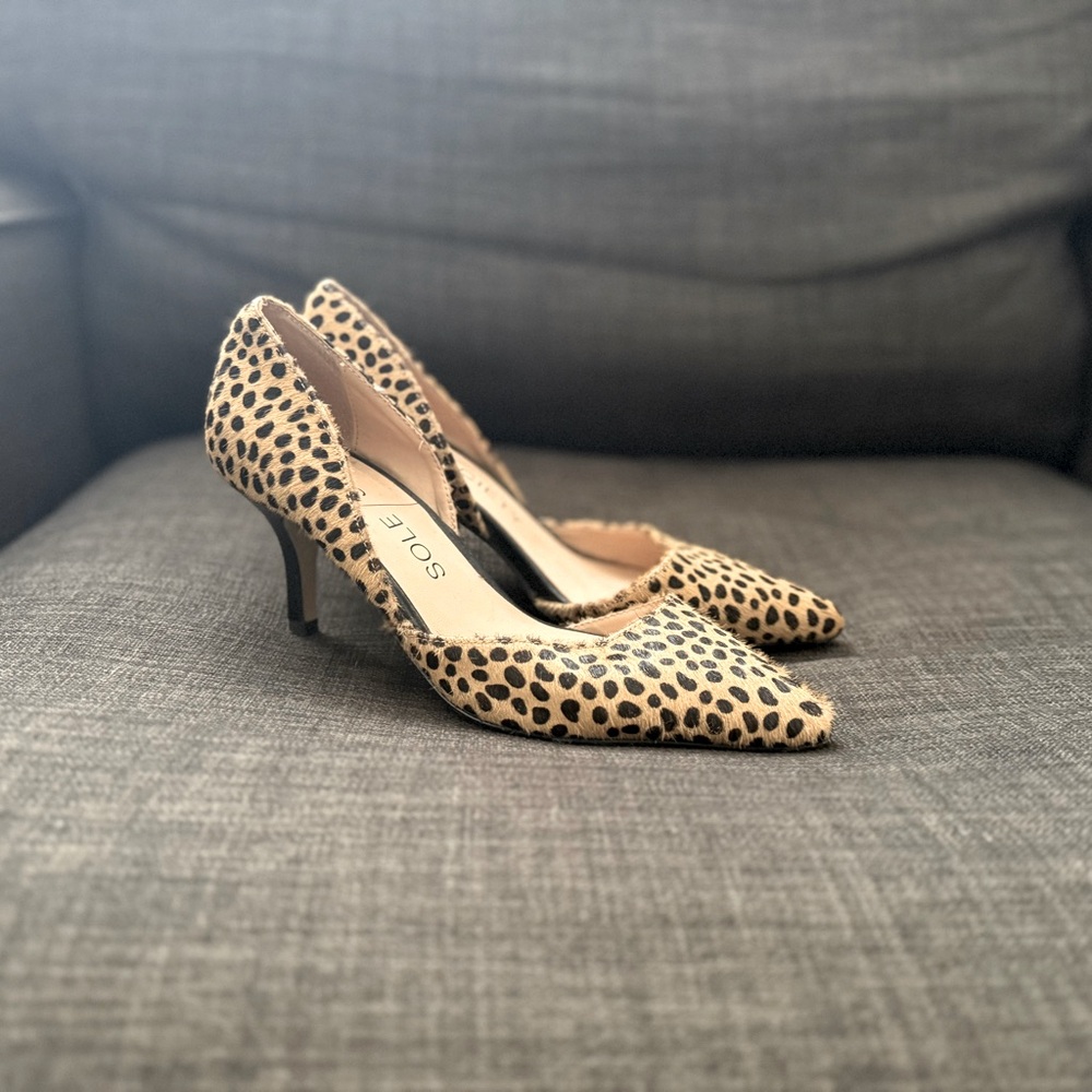 Sole Society Tan and Black Kitten Heel Pumps
